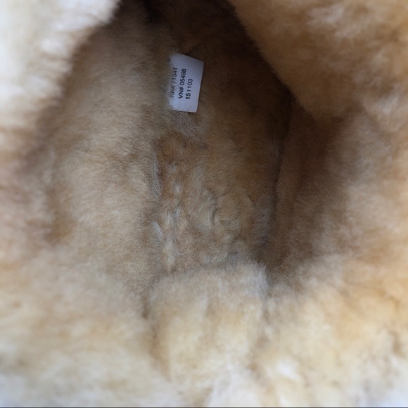 LL Bean Wicked Good Sheepskin Suede Slippers - Picture 6 of 8
